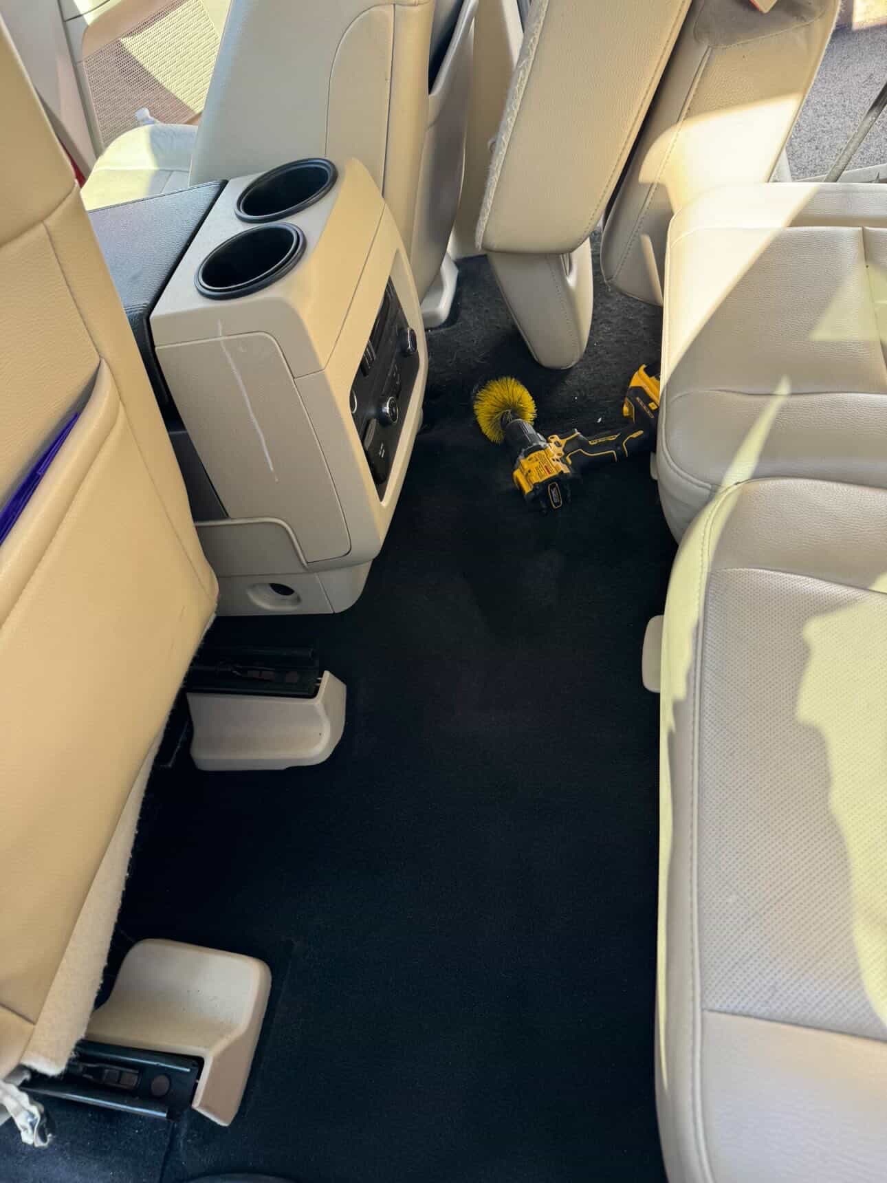 Clean floor carpet after detailing