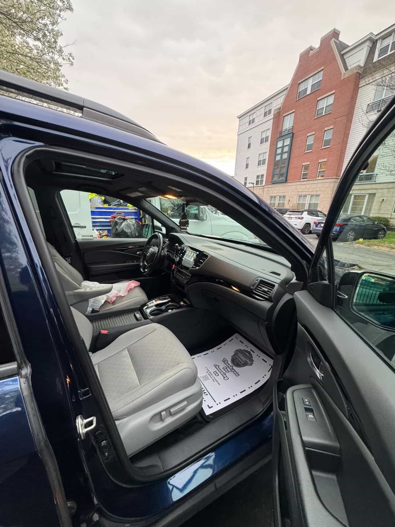 Clean Honda Pilot interior after detail